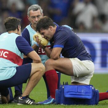 Coupe du monde de rugby EN DIRECT : Six semaines d'absence pour Antoine Dupont, victime d'une fracture maxillo-zygomatique ?...